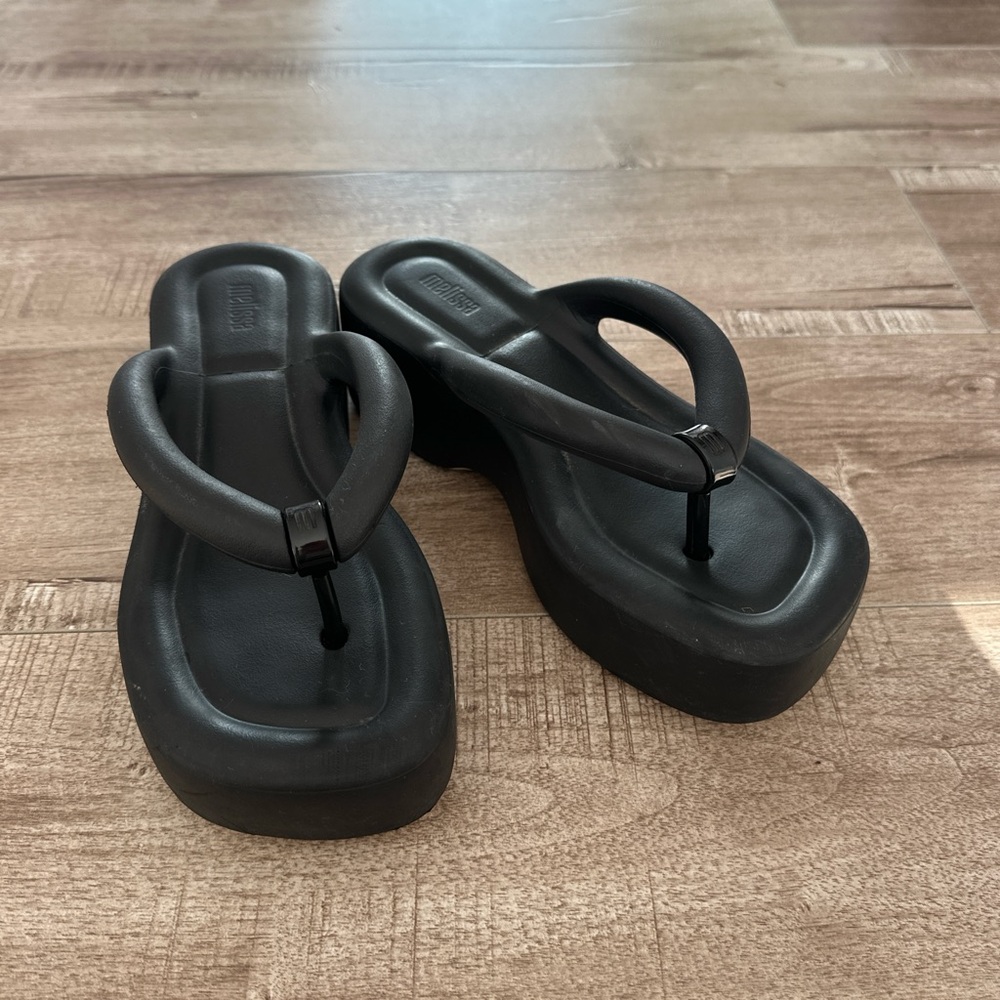 Melissa Chunky platform sandals